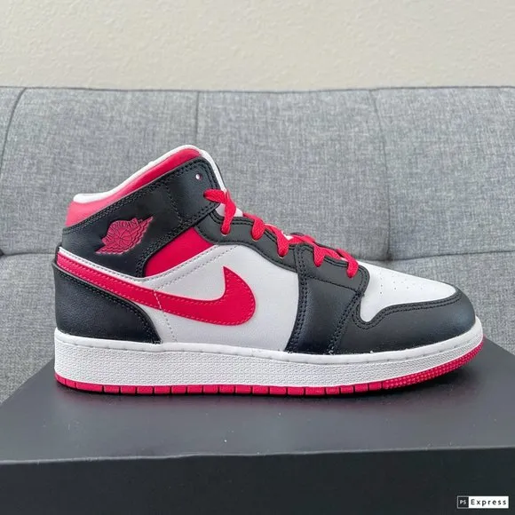 ❤️🖤 Air Jordan 1 Mid Black Red Shoes