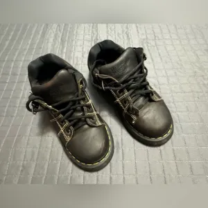 - Dr. Martens × Vintage