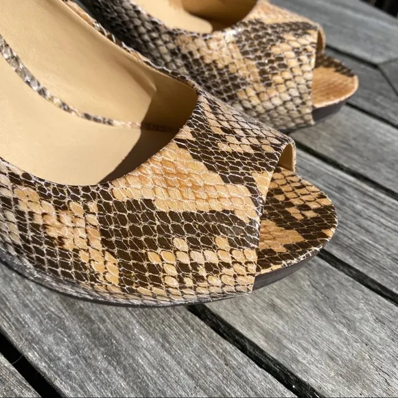 🍂 FRANCO SARTO PEEP TOE SNAKESKIN TAN PUMPS!