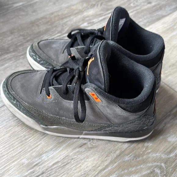 🏀 Jordan Retro 3 Basketball Shoes, Size 3Y