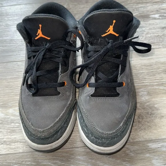 🏀 Jordan Retro 3 Basketball Shoes, Size 3Y