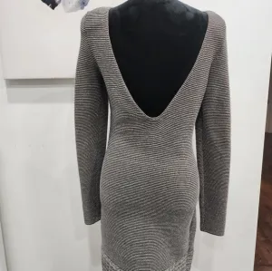 [ MODA INTERNATIONAL]  size M,STUNNING, silver/gray bodycon midi dress.