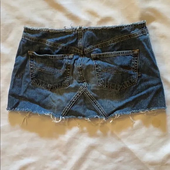 2000s A&amp;F LOW RISE DENIM JEAN SKIRT DISTRESSED Y2K SOUTHWESTERN BOHO ⭐️⭐️⭐️⭐️⭐️