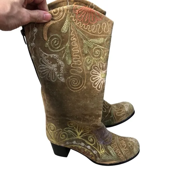 7 Hills Living Tapestry Cuban Style Boots Sz 39 Handmade Tall Heeled Boho Gypsy