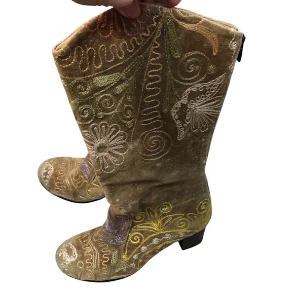 7 Hills Living Tapestry Cuban Style Boots Sz 39 Handmade Tall Heeled Boho Gypsy