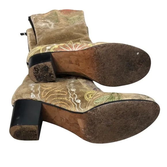 7 Hills Living Tapestry Cuban Style Boots Sz 39 Handmade Tall Heeled Boho Gypsy