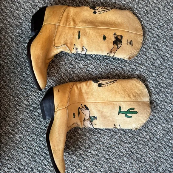70’s vintage Zodiac Frontier- Yellow Cowboy Boots with Western Embroidery