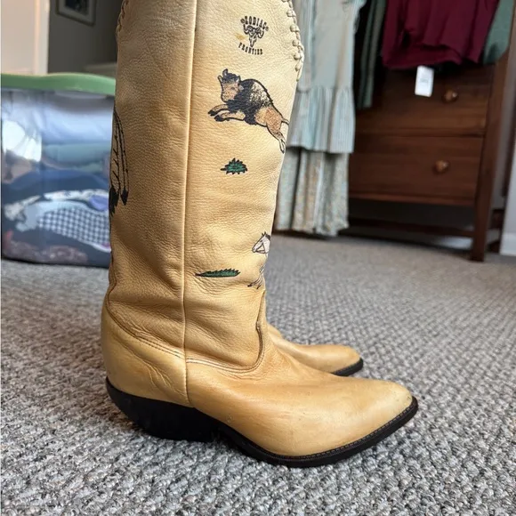 70’s vintage Zodiac Frontier- Yellow Cowboy Boots with Western Embroidery