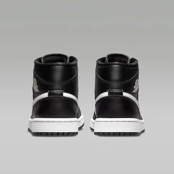 7W/5.5M - [NEW] Women's Air Jordan 1 Mid Shoes White DV0991-001