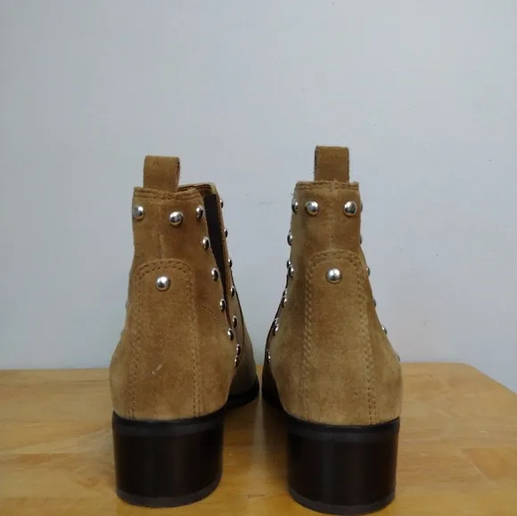 8.5‎ Marc Fisher LTD Studded Leather Western Ankle Boots
