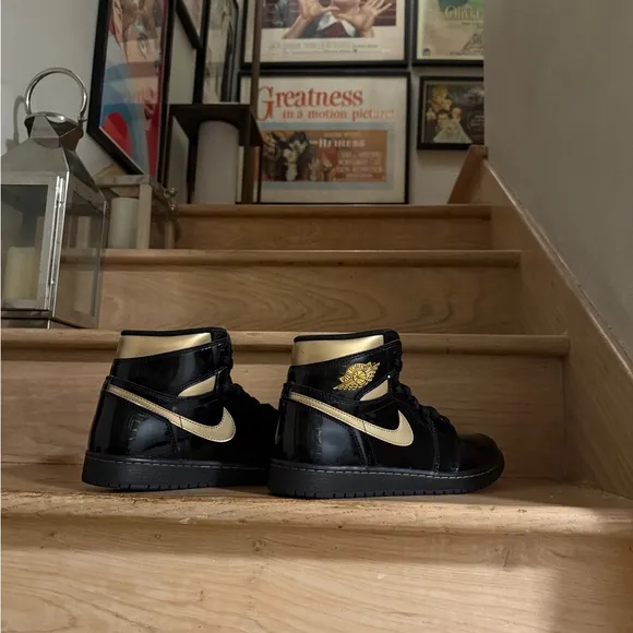 $99. LA only! Nike Air Jordan 1 Retro High OG &quot;Black Metallic Gold&quot;, Men 10.5US