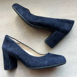 ABEO Tempo Navy Blue Suede Block Heel Classic Pumps Minimalist Women’s 9