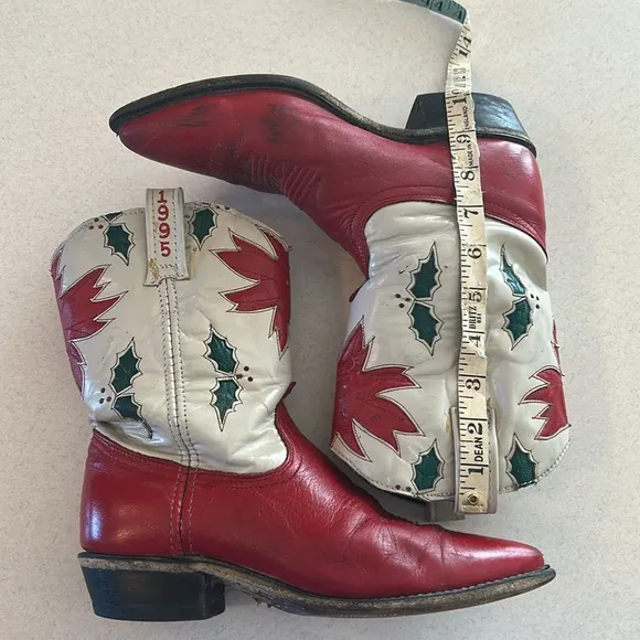 ACME Vintage Limited Edition 1995 Holly Poinsettia Christmas Cowboy Boots ❤️💚