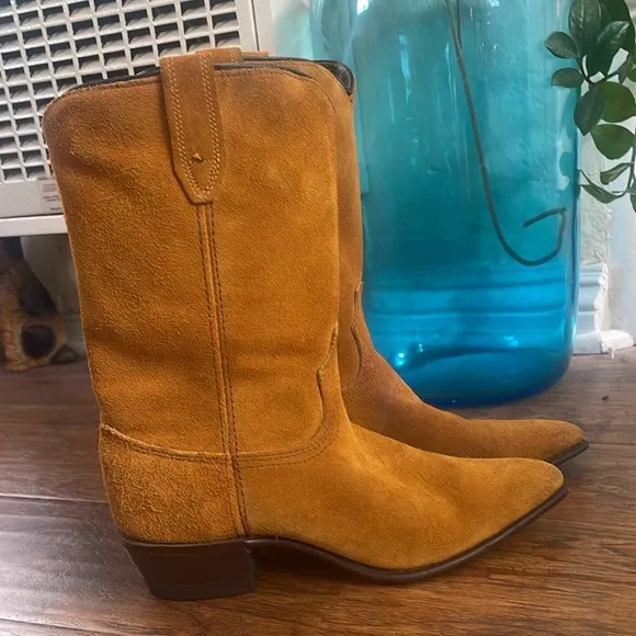 Acme vintage mustard suede cowboy boots