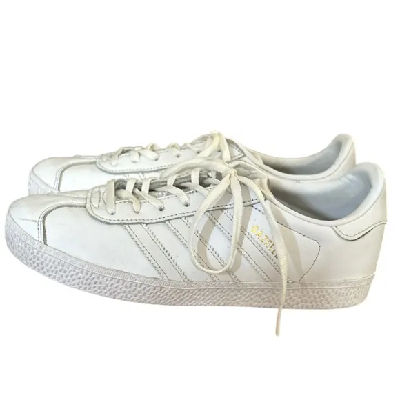 Adidas Gazelle Leather Lace Up Minimalist Sneakers in Cloud White - Size 5.5