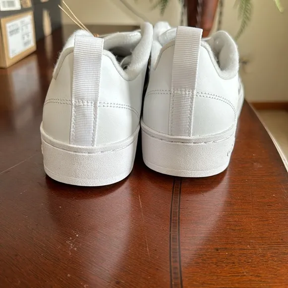 Adidas girls street check tennis shoes white core black size 5 brand new
