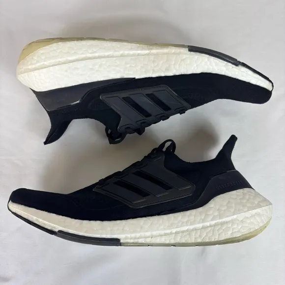 Adidas Men's Ultraboost Athletic Sneakers Comfort Running Shoes Black Sz 9.5