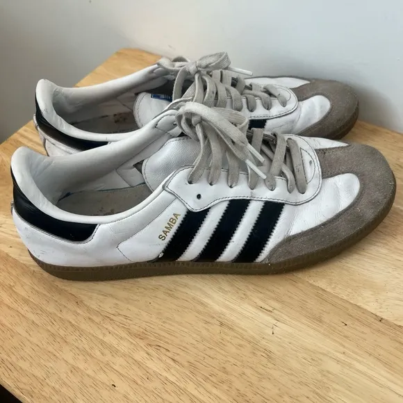 Adidas Men's White and Gray Sneakers