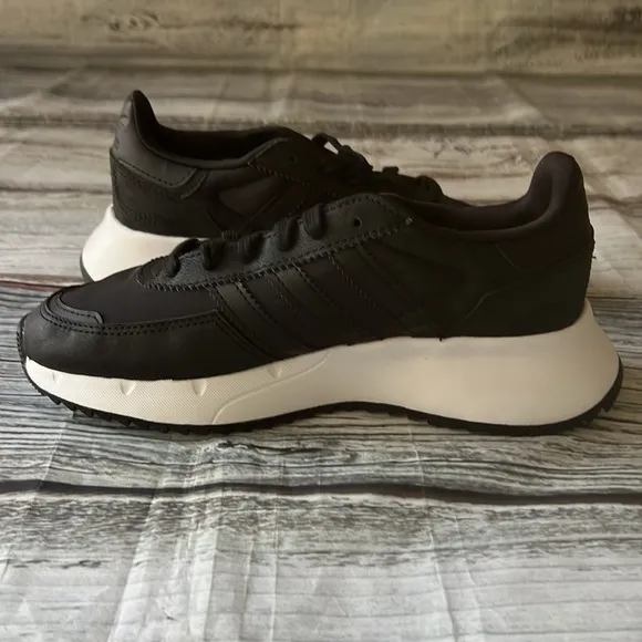 Adidas Original Retropy F2J CBlack/FTWWHT NOIESS Kid Size 5