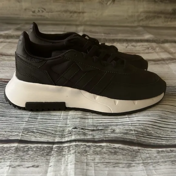 Adidas Original Retropy F2J CBlack/FTWWHT NOIESS Kid Size 5