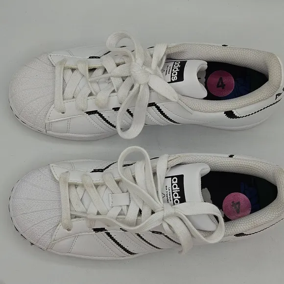 Adidas Originals Superstar thin stripe  sneakers size 4