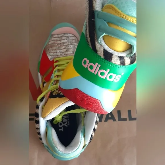 Adidas Originals X Jeremy Scott Street Ball Art