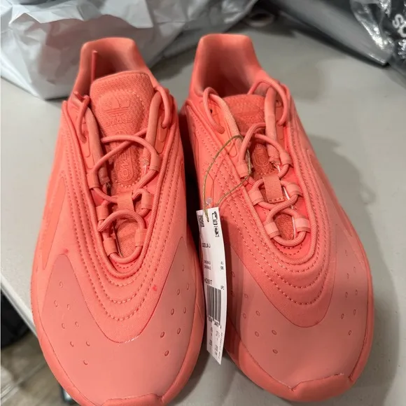 Adidas Ozelia Women's Shoes - Coral size 5Y juniors girls