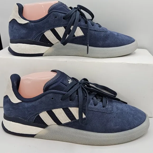 Adidas skateboarding navy shoes size 9