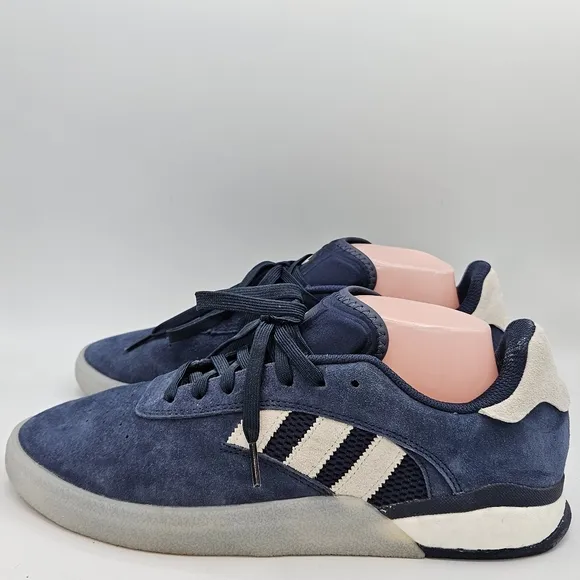 Adidas skateboarding navy shoes size 9