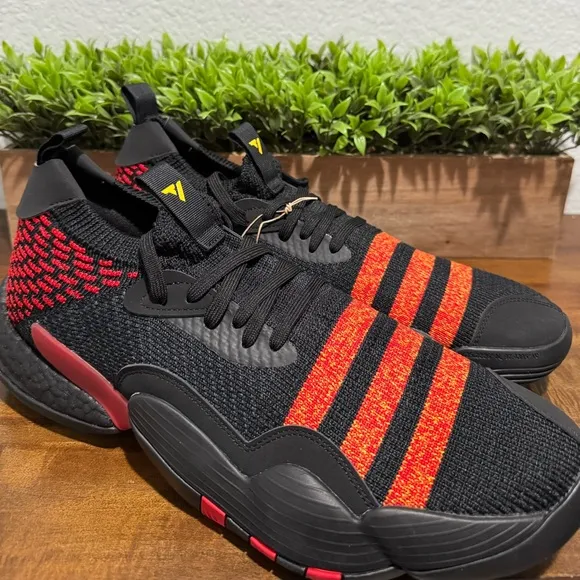 Adidas Trae Young 2 Atlanta Hawks Athletic Basketball Shoes HQ0986 Men’s Size 15