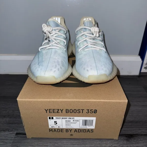 Adidas Yeezy Boost 350 V2 size 5 - Blue (accepting best offer)