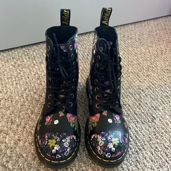 Adult Dr Martens 1460 Pascal Boots