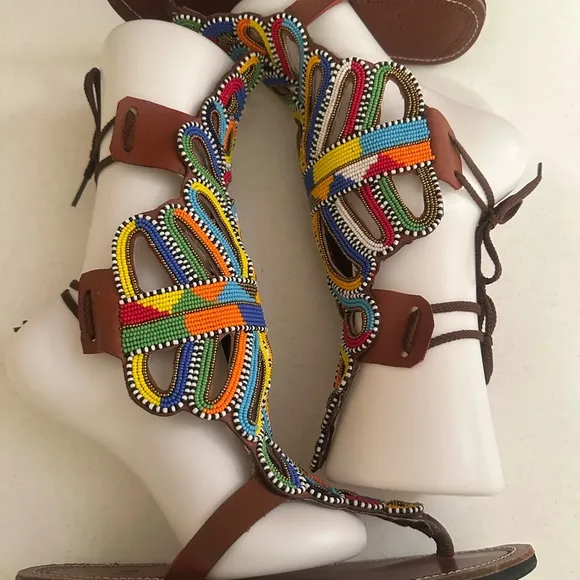 AFRICAN - Beautifully Vibrant Colorful Hand Beaded Sandals Size 38/7.5 to 8 NWOT