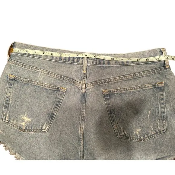 AGOLDE Parker Vintage Cut-Off Denim Shorts in Swapmeet 32 Distressed Raw Hem
