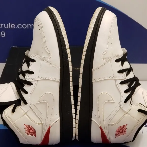 Air Jordan 1 Retro 86 'Gym Red' Size 5YW