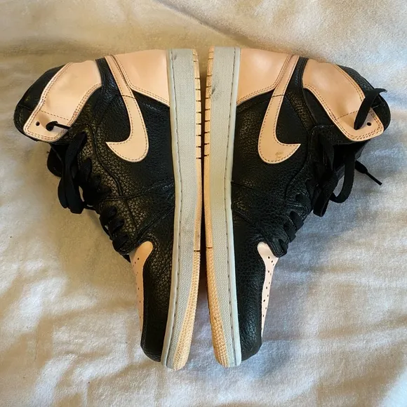 Air Jordan 1 Retro High OG Black and Crimson Tint