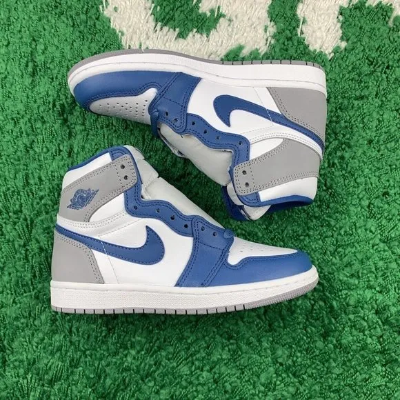 Air Jordan 1 Retro High OG True Blue Men’s Size 4 Women Size 5.5 NEW DZ5485-410