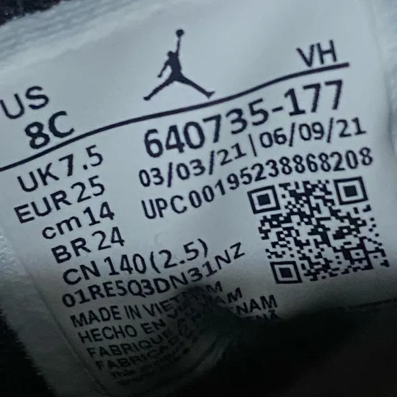 Air Jordan 1 Retro Mid Pollen Yellow size 8c toddler shoes