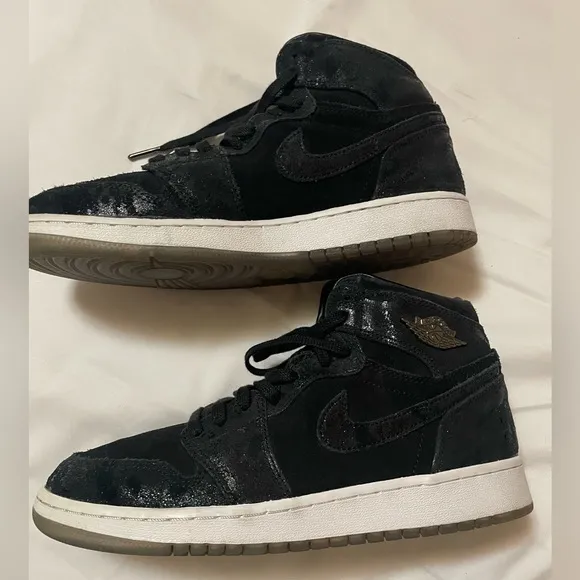 Air Jordan 1 retro shoes