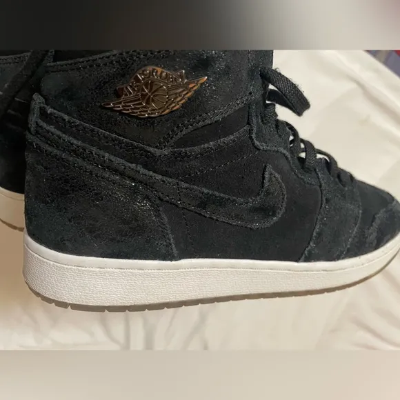 Air Jordan 1 retro shoes
