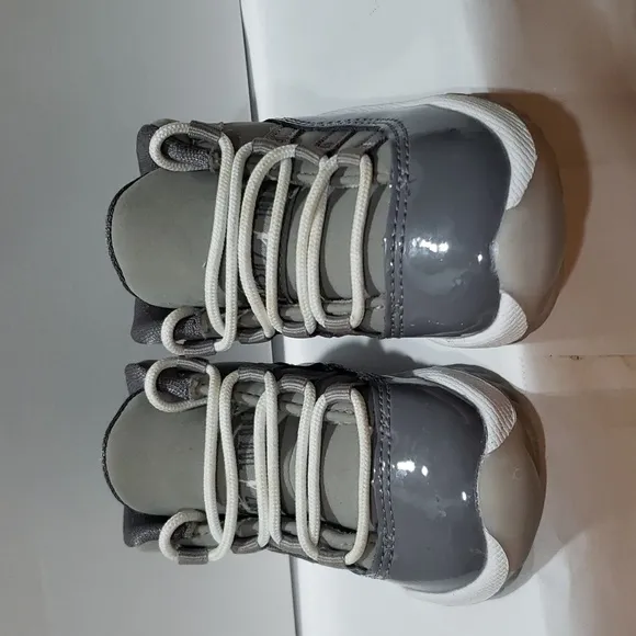 Air Jordan 11 retro “cool grey” size 4c Nike 378040-005 Basketball Shoe 2021 EUC