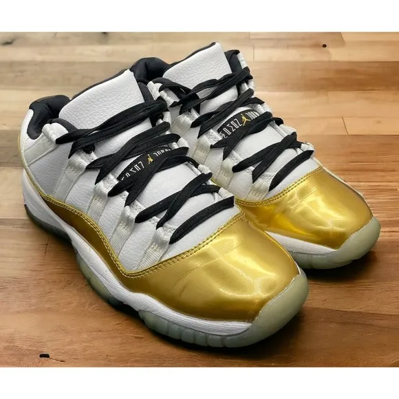 Air Jordan 11 Retro Low Gold White Nike Shoes Boys 5Y Light Use Fast Shipping