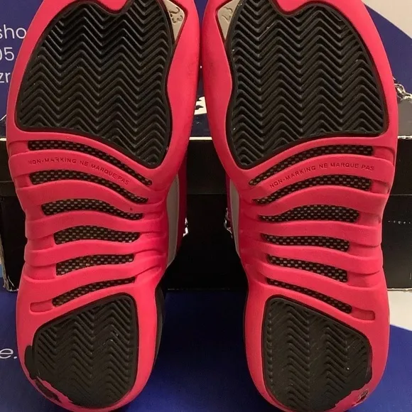 Air Jordan 12 Retro Black Deadly Pink Kids 5y
