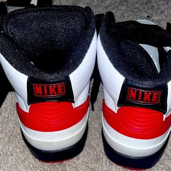 Air Jordan 2 Chicago Retro Shoes 6.5Y Women 8