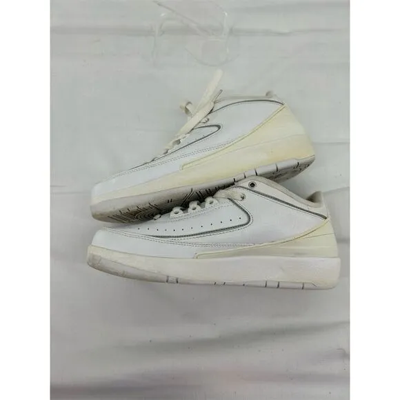 Air Jordan 2 Retro Low 2005 White Varsity Maize Youth 5.5