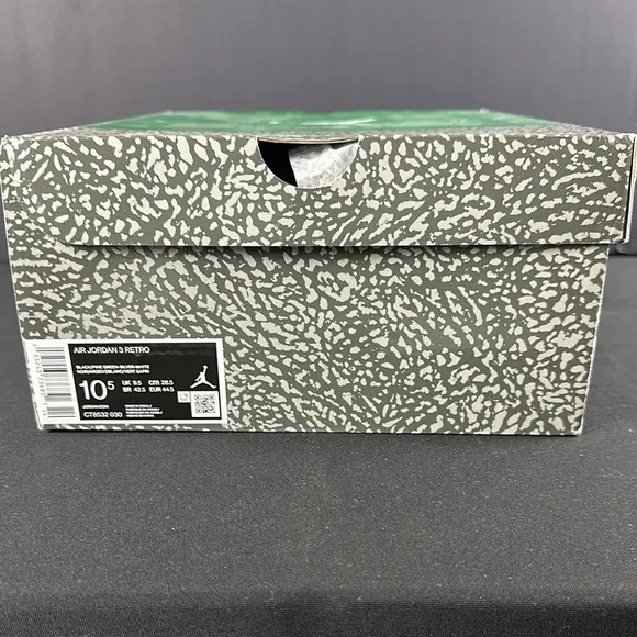 AIR JORDAN 3 RETRO BLACK/PINE GREEN-SILVER-WHITE