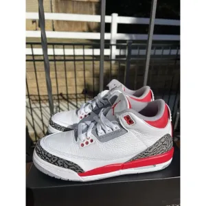 Air Jordan 3 Retro (GS) ‘Fire Red’ - Size 7Y DM0967-160 VNDS Worn 1X