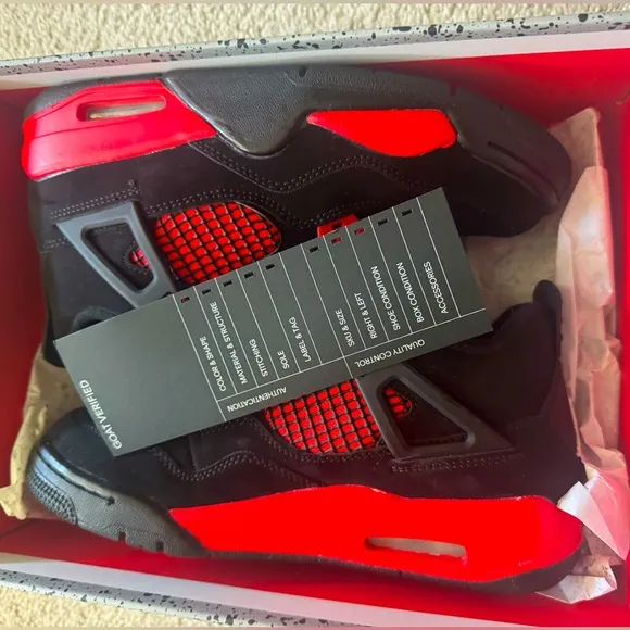 Air Jordan 4 Retro GS LIKE NEW WITH BOX