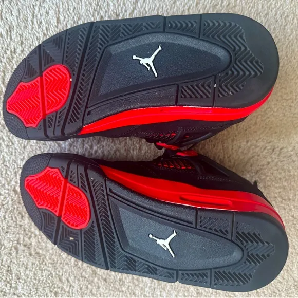 Air Jordan 4 Retro GS LIKE NEW WITH BOX