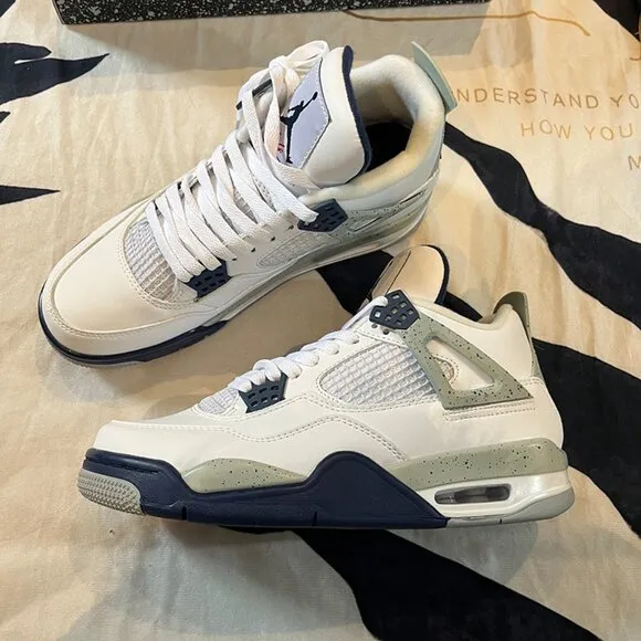 Air Jordan 4 Retro Midnight Navy Basketball Shoes